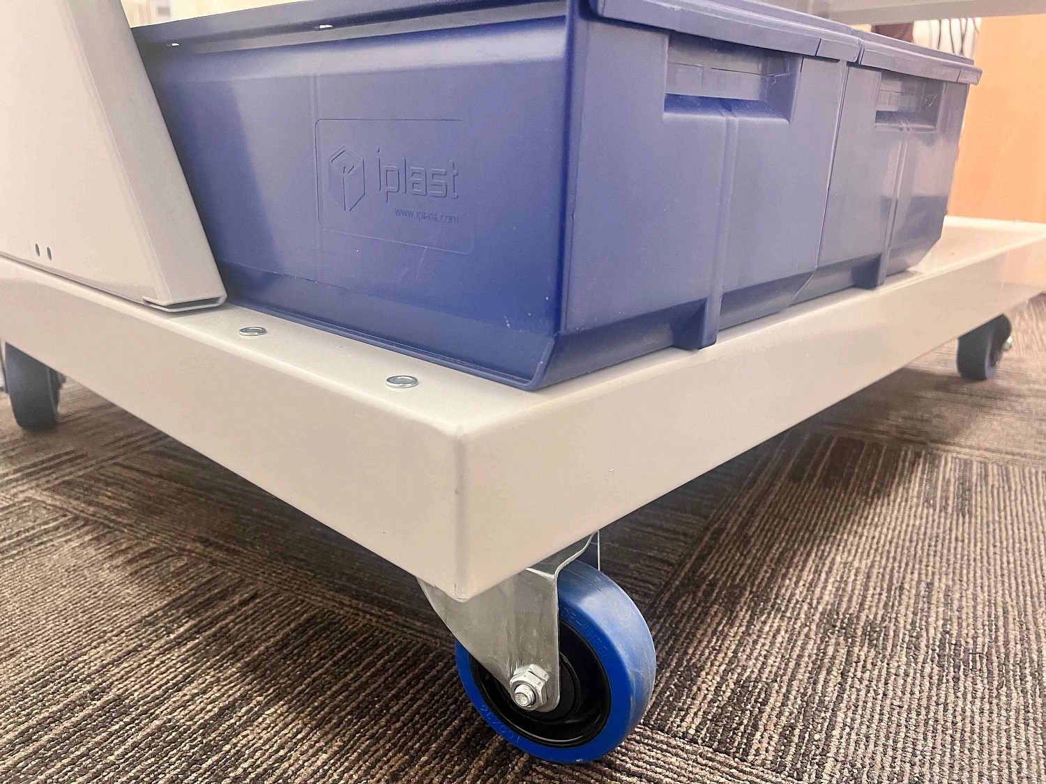 CTR 2P.3 (24.8.4) Передвижная стойка 1700x1000x800 мм